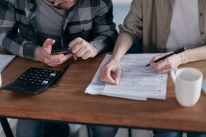The Management of Multidimensional Roles in Forex Trading